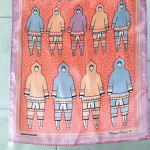 SCARVES🧣RARE Skemo/canada🧣Eleanor Paine Designer Size 8.5" X 50" approx
